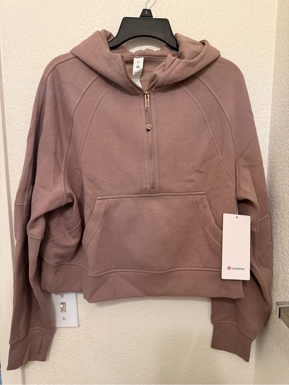 lululemon SOLD OUT Half-Zip Scuba Hoodie Sweater with rose gold hardware 😍